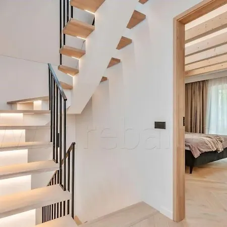 Superb New Family House Wilna